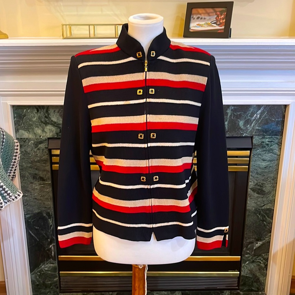 St. John Collection Front Zip Top / Jacket